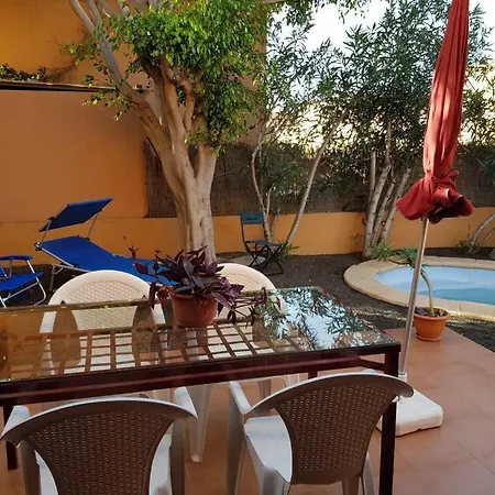 Pina With - Pool * La Oliva